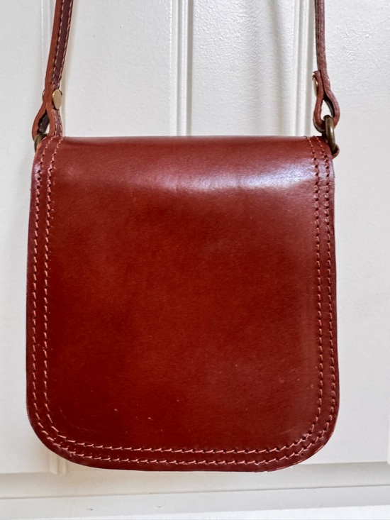 Small Buckle Brown Leather Crossbody Bag. 6” by 7” by 2.5” - Picture 3 of 7